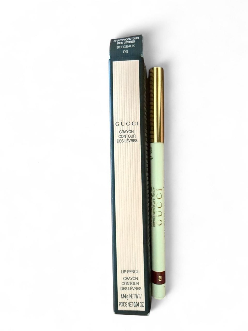 Gucci lip pencil in Bordeaux 06